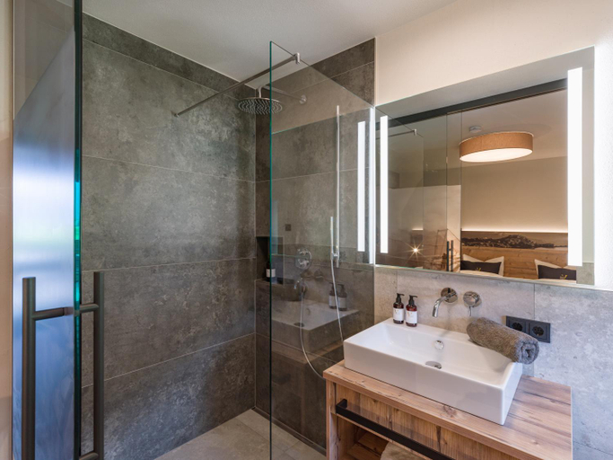 Bathroom 2, Villa Himmlgassl Private Spa, Schwaz