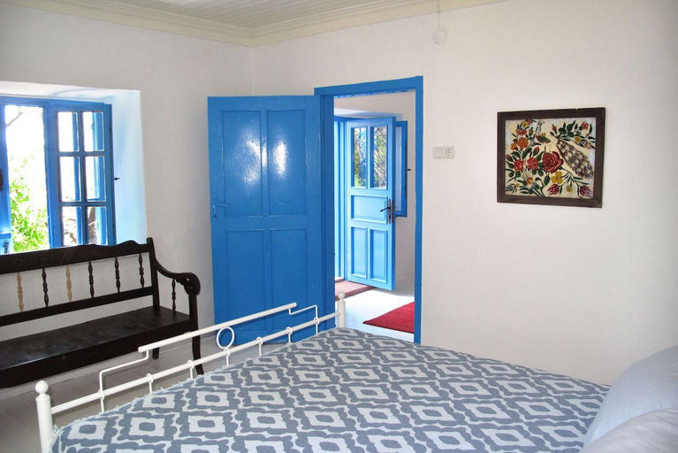 Bedroom 2, Güzel Ev, Gökçeada