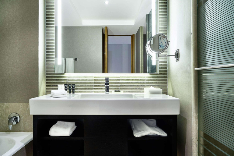 Bathroom 15