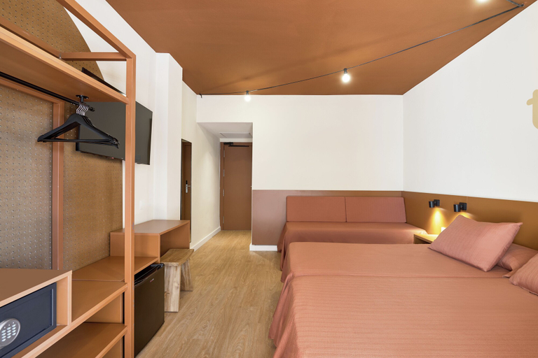 Bedroom 4, tent Bahia de Palma, Baleares