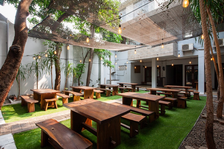Food & Drinks, RedDoorz Plus near Kelapa Dua Kebon Jeruk, West Jakarta