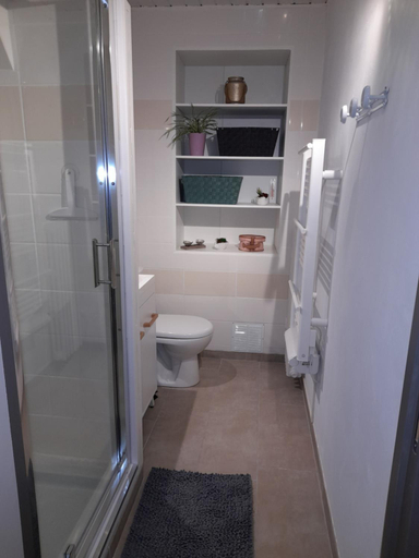 Bathroom, Aux doux refuges de la muse Appartement, Aveyron