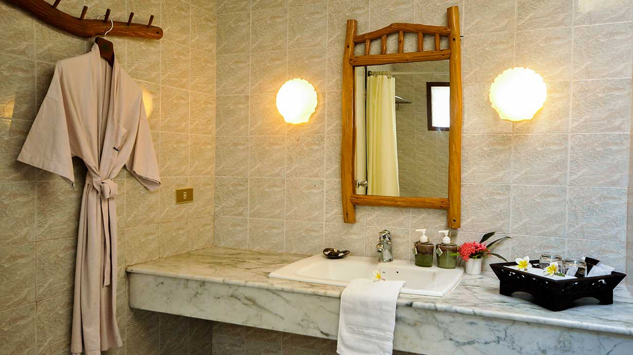 Bathroom 4, Chaweng Buri Beach Resort, Ko Samui