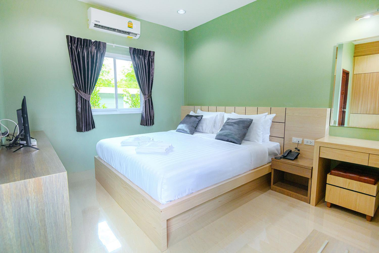 Bedroom 2, Avarin Resort, Pak Chong