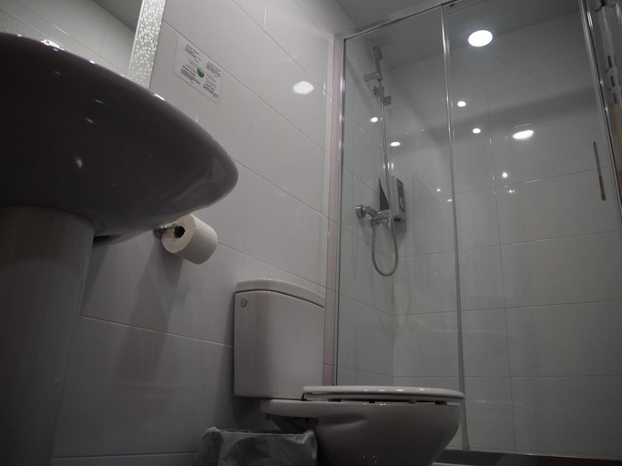Others 4, Hostal Levante Barcelona, Barcelona