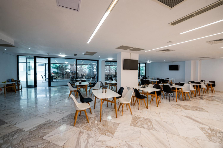 Food & Drinks 5, Hotel Clas Mamaia Nord, Navodari