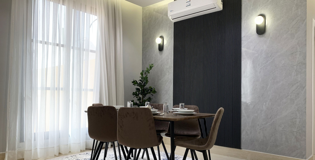 Others 5, Kease Mughrizat C-6 Royal touch AX19, Riyadh