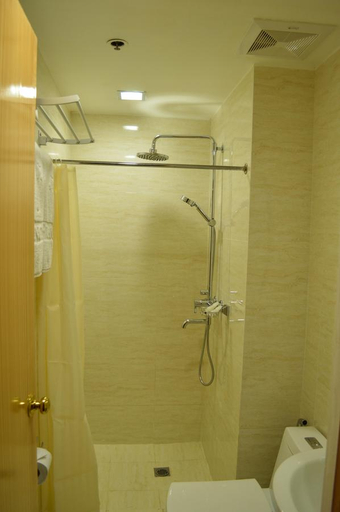 Bathroom 4, Asian Mansion II Condotel, Makati City