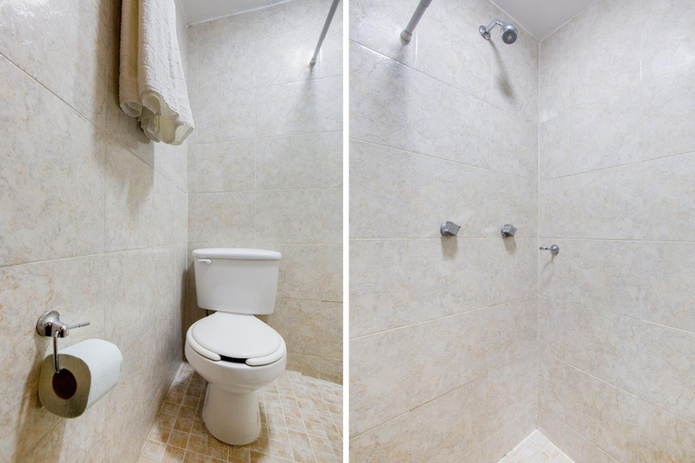 Bathroom 3, Hotel Villa Hermosa, Del Centro