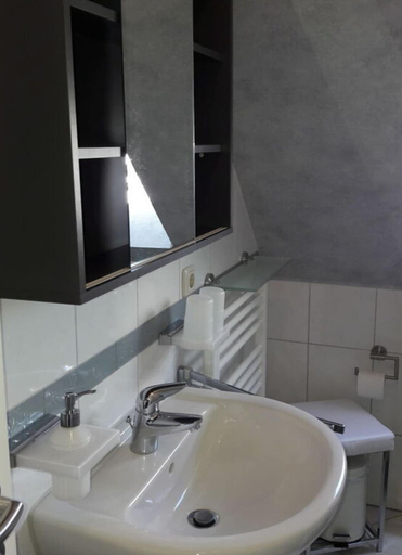 Bathroom 2, Holiday Home at Buttring, Aurich
