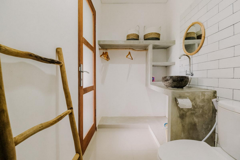 Bathroom 3, The Kumpi Bali by The Lavana, Badung