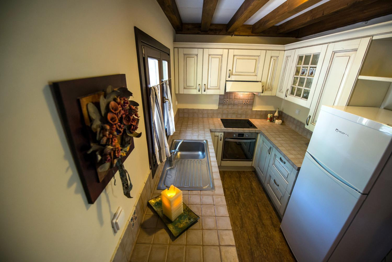 Kitchen 2, Averta Apartments, Ionian Islands