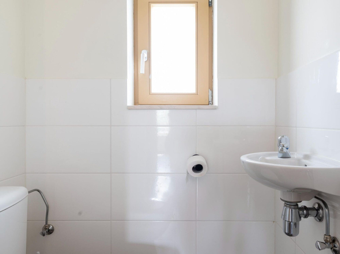 Bathroom 5, Holiday Home in Koksijde With Garden, West-Vlaanderen