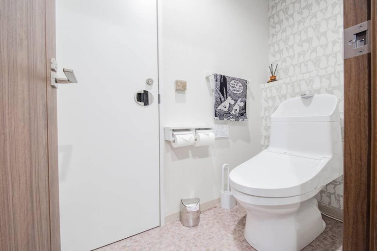 Bathroom 5, The Blaubaum Toya, Tōyako