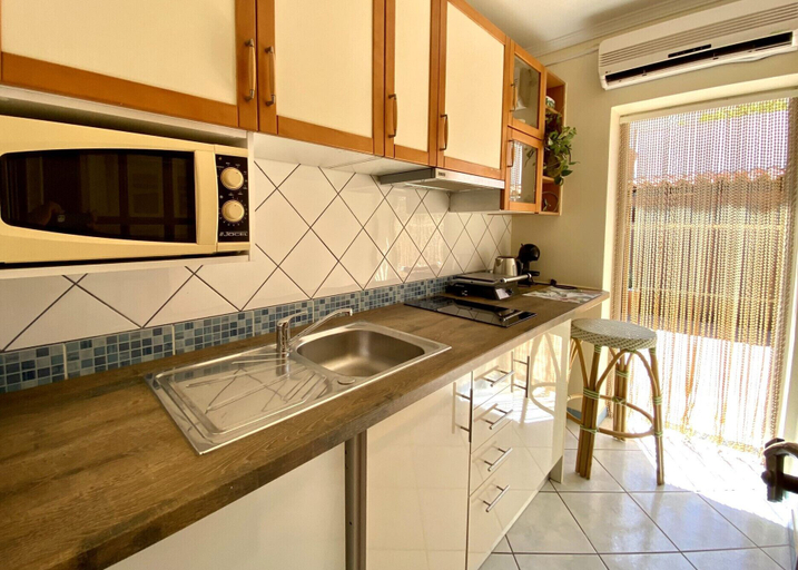 Others 5, Faro Airport Flat 7 by Homing, Faro