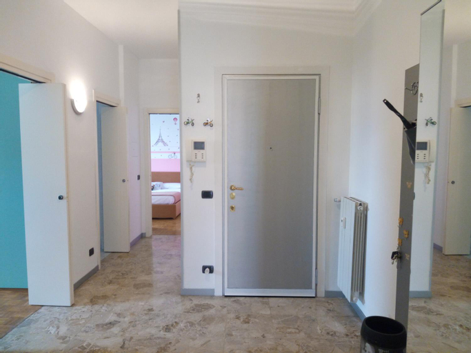 Others 4, BIKE HOUSE "silver", Bergamo