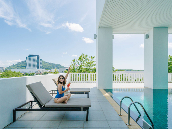 Exterior & Views 19