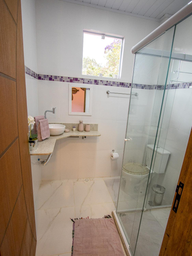 Bathroom 5, Hospedagem Terra de Aquarios, Aiuruoca