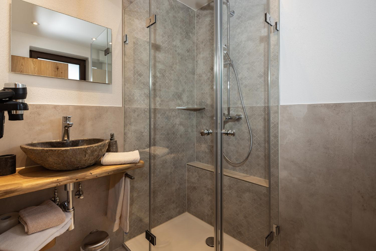 Bathroom 3, Wassererlehen, Berchtesgadener Land