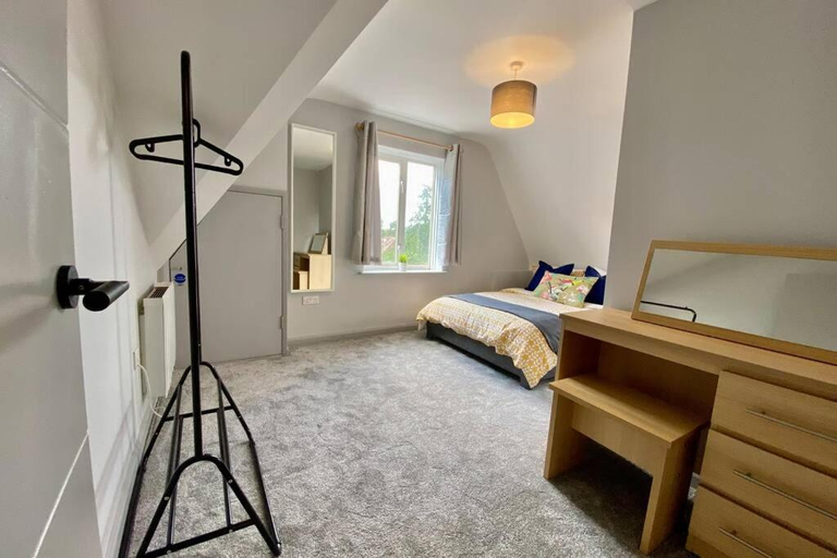 Bedroom 10