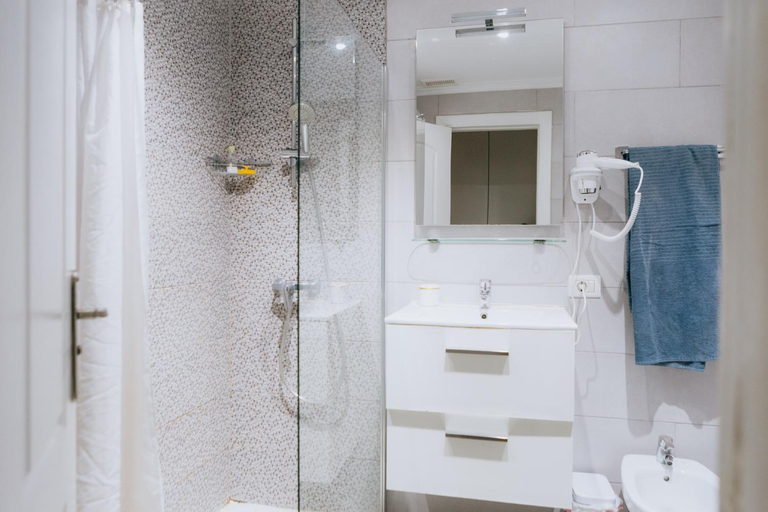 Bathroom 2, Vibes Surfhouse, Santa Cruz de Tenerife