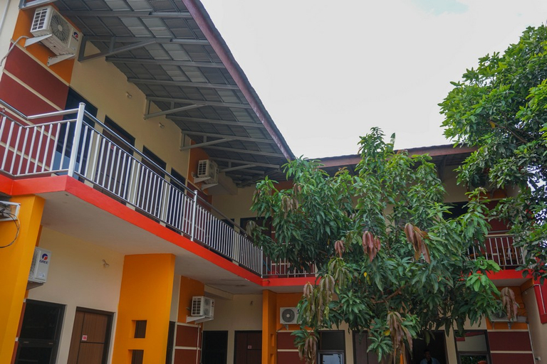 Exterior & Views 4, RedDoorz near Stasiun Kroya (permanently closed), Cilacap