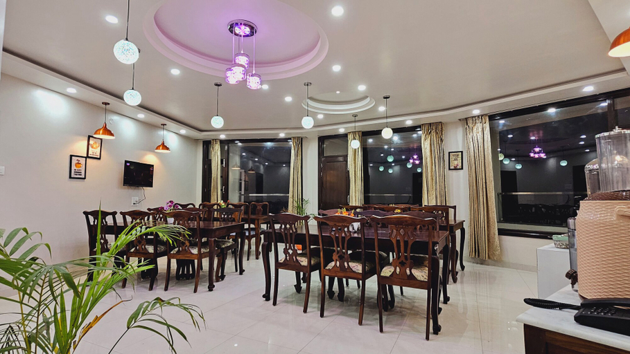 Food & Drinks 5, Hydrangea Heights by PTW Hotels, Shimla