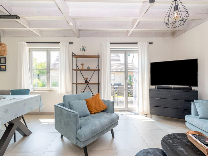 Living area 3, Holiday Home in Koksijde With Garden & Parking, West-Vlaanderen