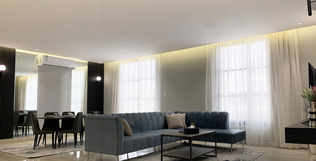 Others 1, Sahafa A-9 Royal touch Balcony AZ74, Riyadh