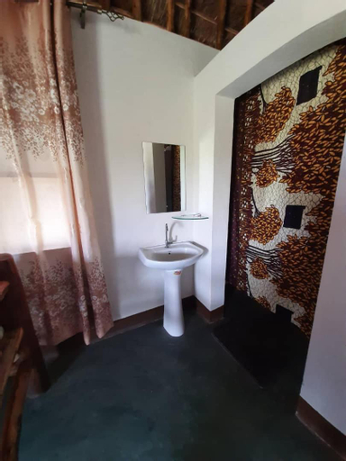 Bathroom 13