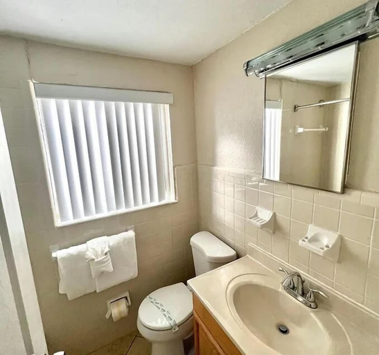 Bathroom, Coral Shores Resort, Pinellas