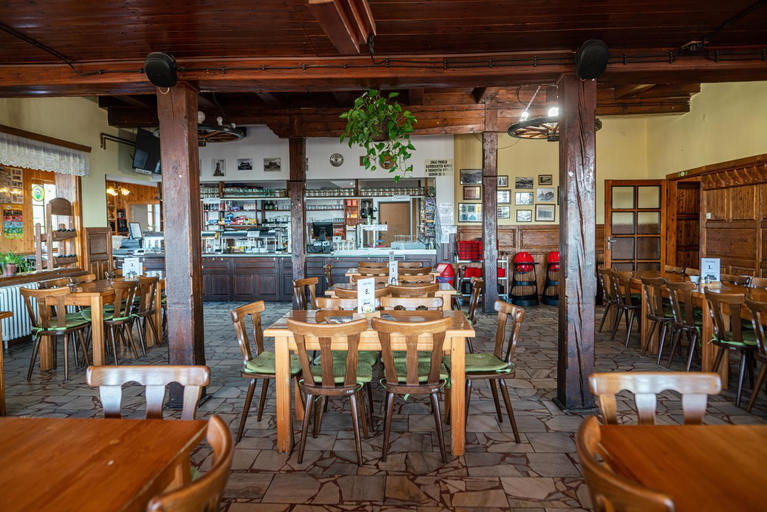 Food & Drinks 4, Horsky hotel Paprsek, Šumperk