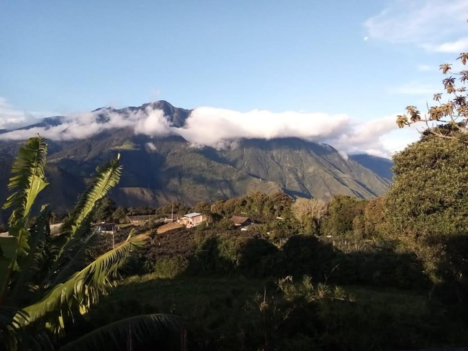 4, La Estancia de Runtun Km 7, Baños