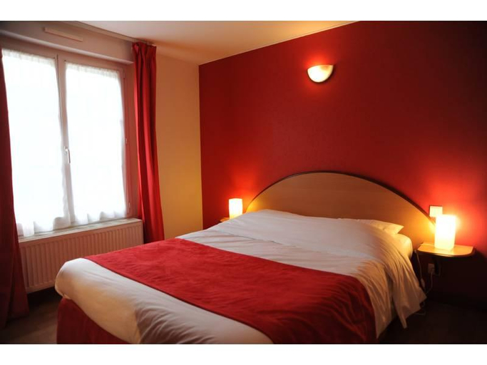 Bedroom 5, Hotel de l'Ecu de France, Loiret