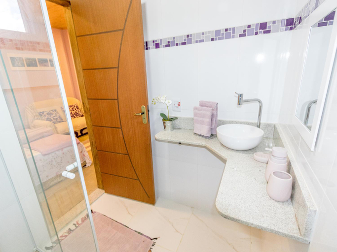 Bathroom 5, Hospedagem Terra de Aquarios, Aiuruoca