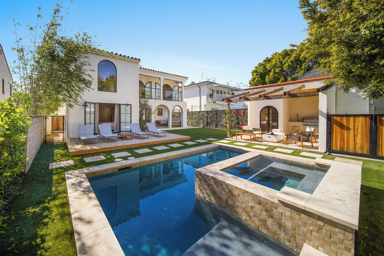 Bella Villa, Los Angeles