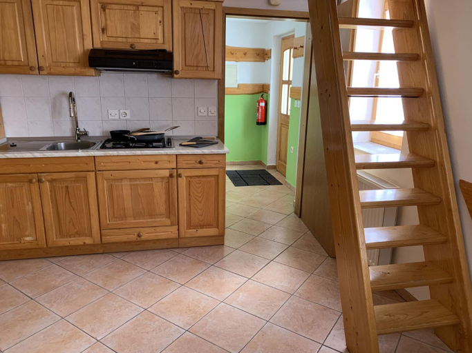 4, Apartments Nune, Zrece