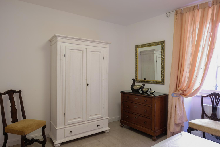 Others 3, Albergo Milano, Lecco