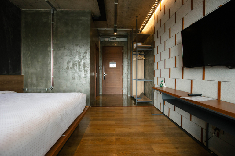 Bedroom 30