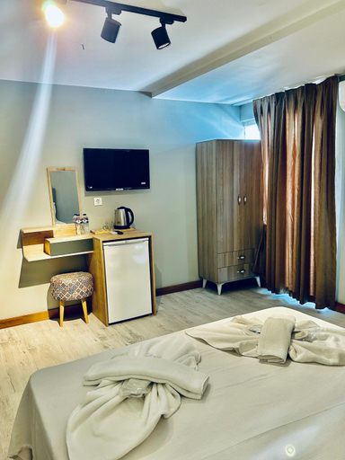 Bedroom 3, The Hera Gold Hotel, Maltepe