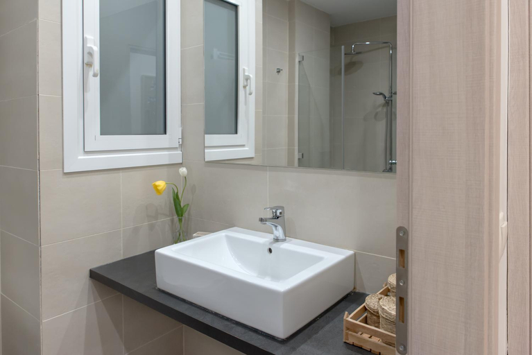 Bathroom 2, Amazing apartment 2 min to Acropolis, Attica