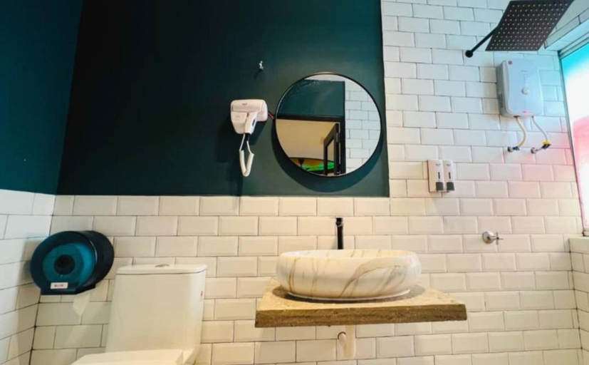 Bathroom 5, Smile Hotel Balakong Kajang, Hulu Langat