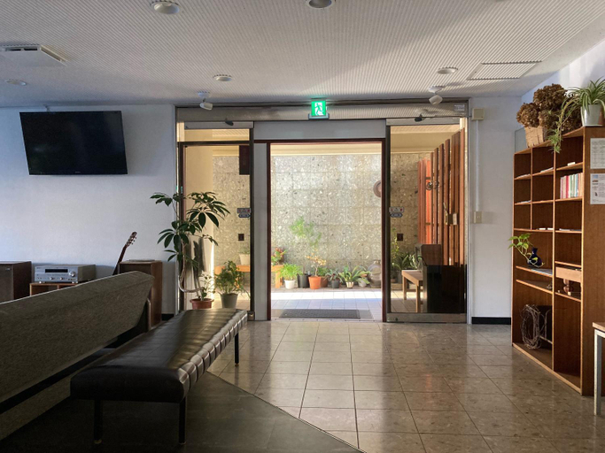 Public Area 2, J-Hoppers Beppu Guesthouse, Beppu
