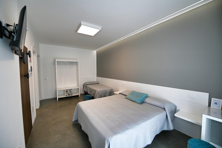Others 3, B & B Dal Barone, L'Aquila