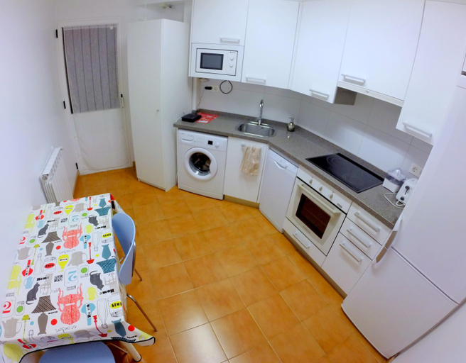 Others 5, Pension Grosen, Guipúzcoa