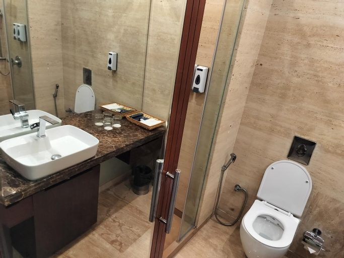 Bathroom 11