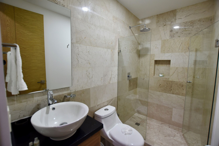 Bathroom 2, Coco beach by Casago, Cozumel