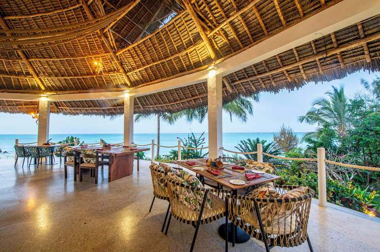 Food & Drinks 5, SafiraBlu Luxury Resort & Villas, Kaskazini 'A'