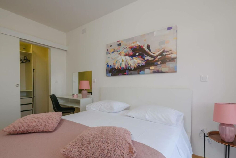 Room 2, Villa Dora - Apt 3 "grijs", Pula