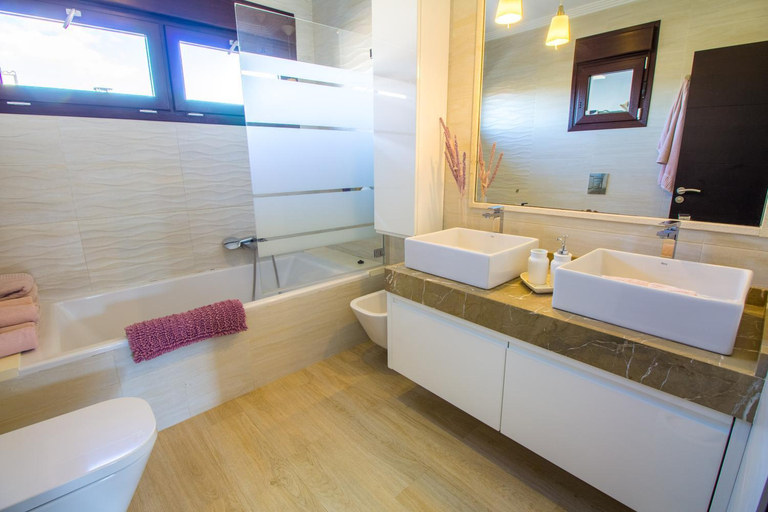Bathroom 3, Soleado chalet con Piscina, WIFI y A/C, Baleares
